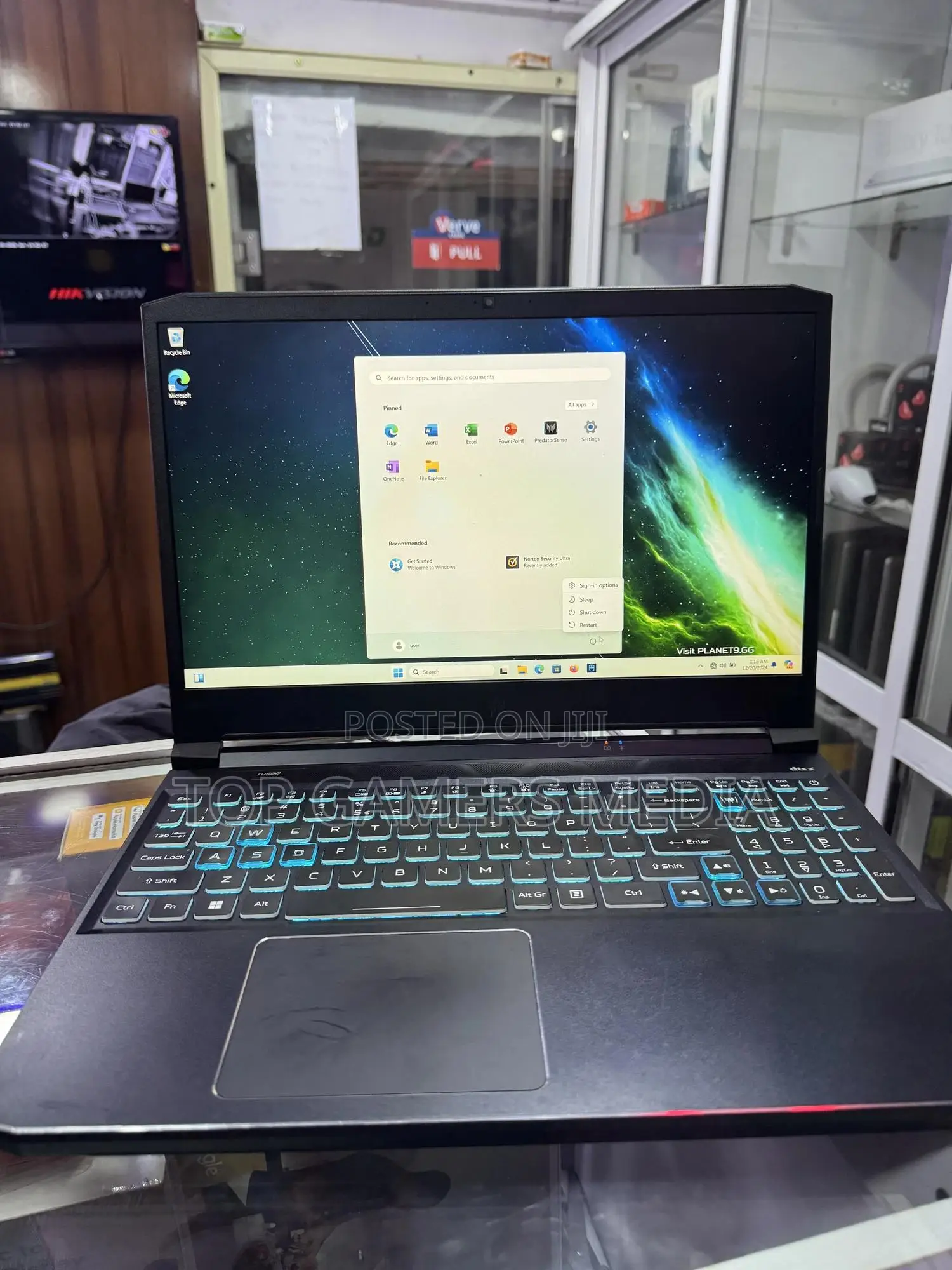 Laptop Acer Predator Helios 300 16GB Intel Core i7 HDD+SSD 1T