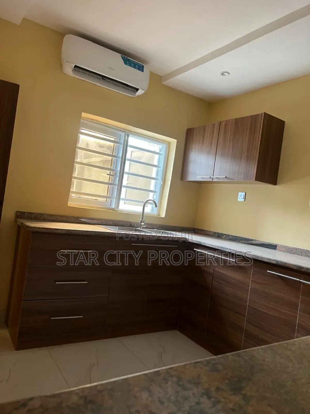 4bdrm Duplex in Ikeja Lagos, Adeniyi Jones for rent