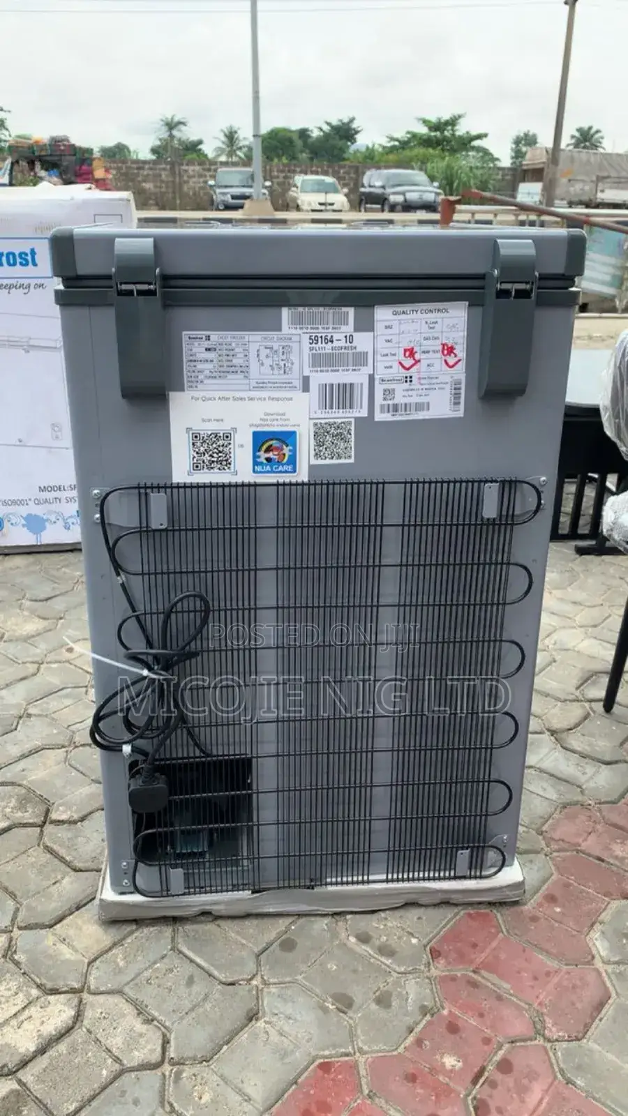 Scanfrost Chest Freezer SFL 111