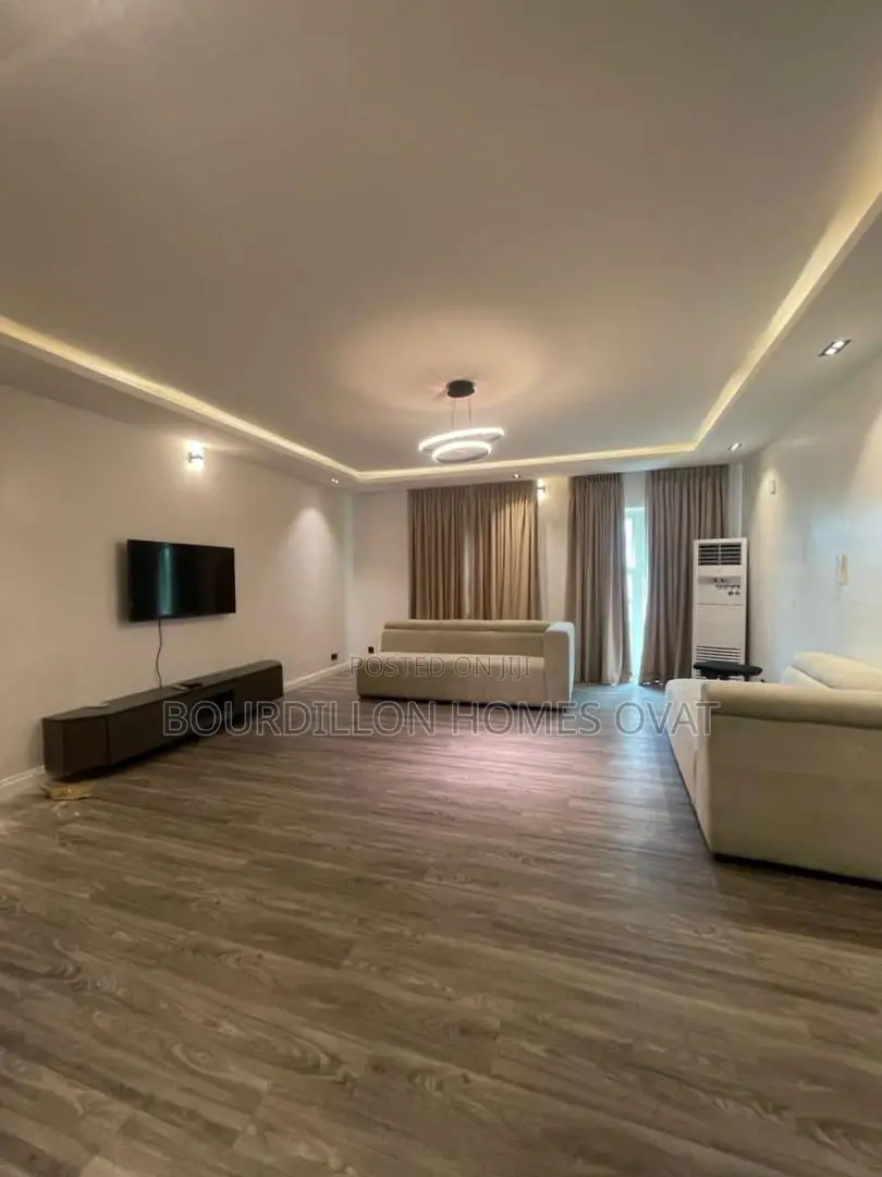 1750 SQM Land With a Structure