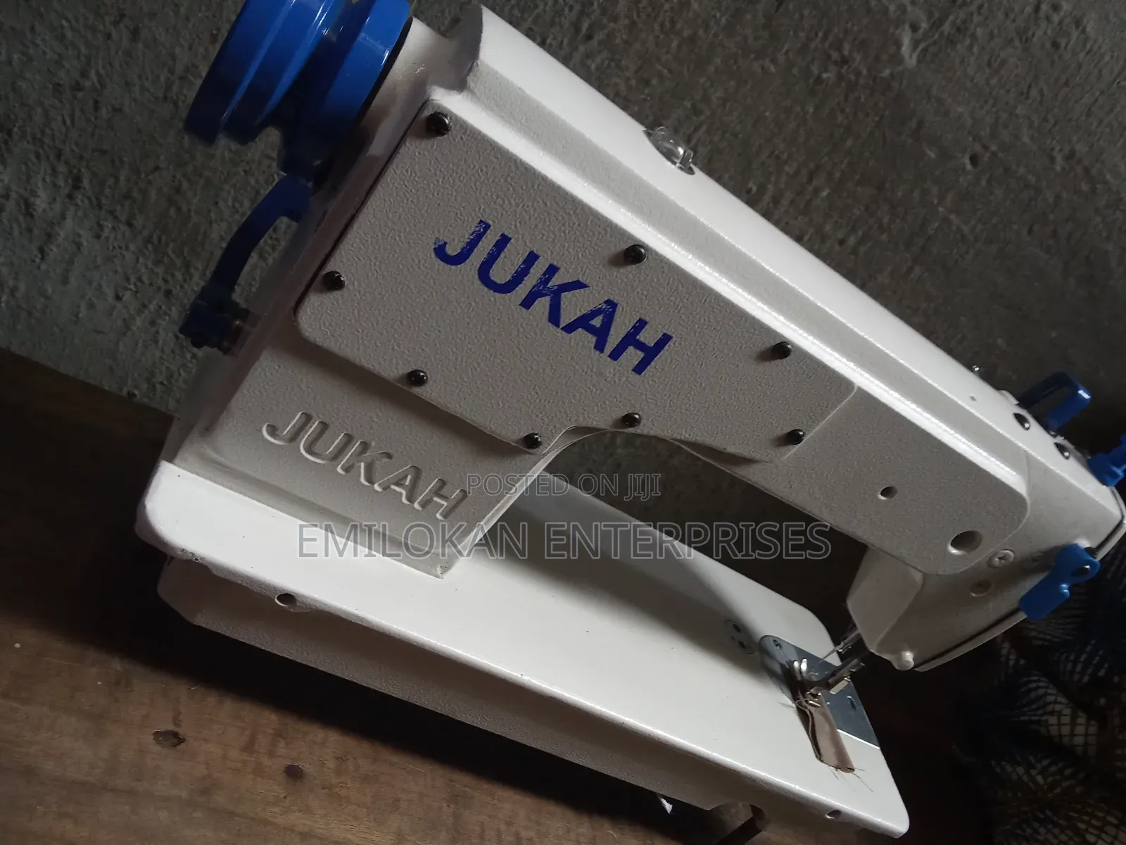 Jukah Industrial Sewing Machine Model 8700