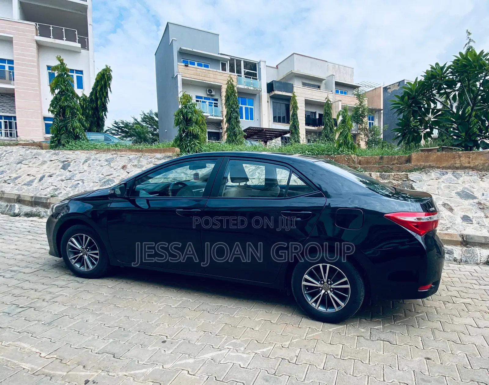 Toyota Corolla LE 4dr Sedan (1.8L 4cyl CVT) 2015 Black
