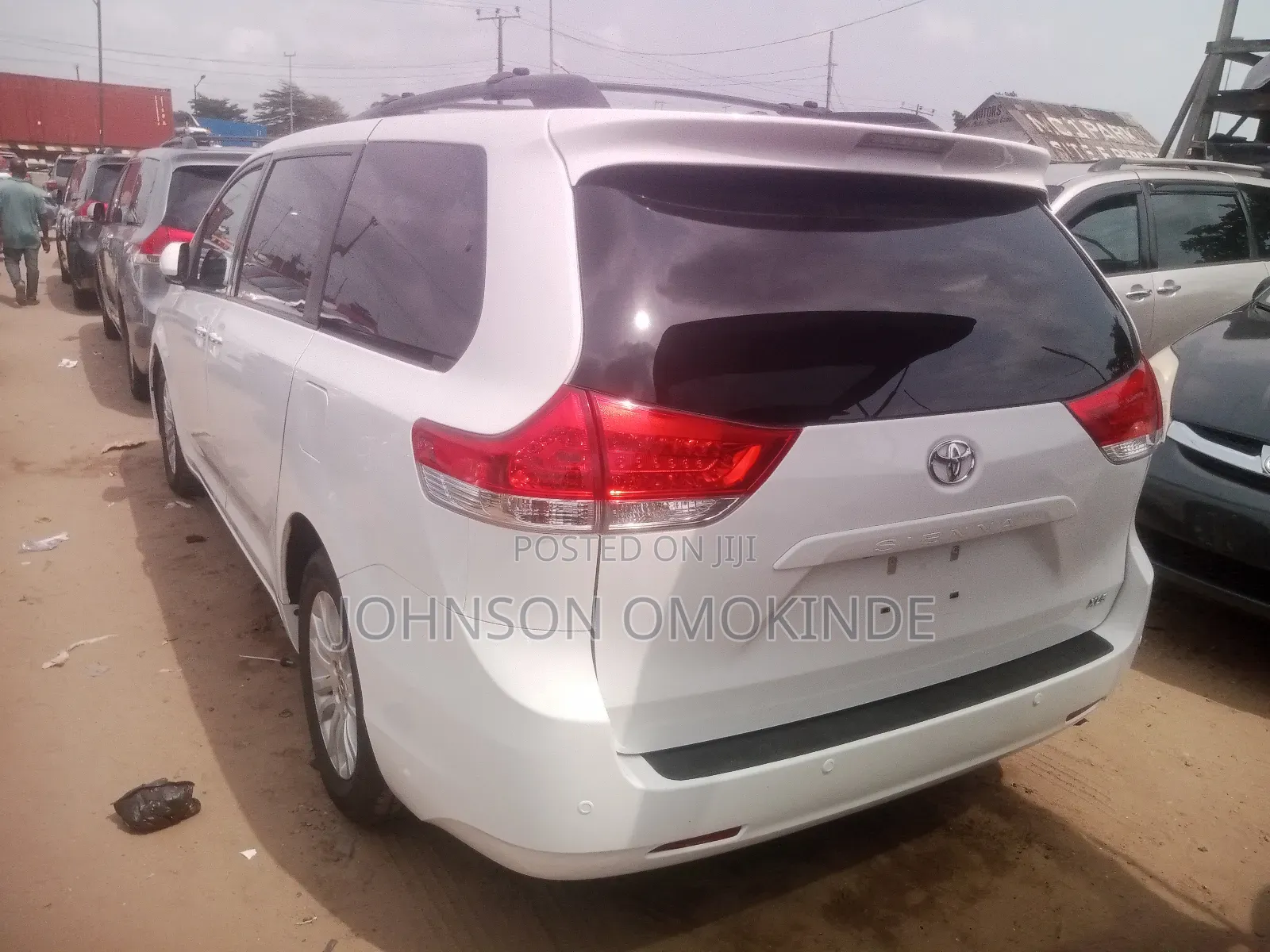 Toyota Sienna XLE 7 Passenger 2011 White