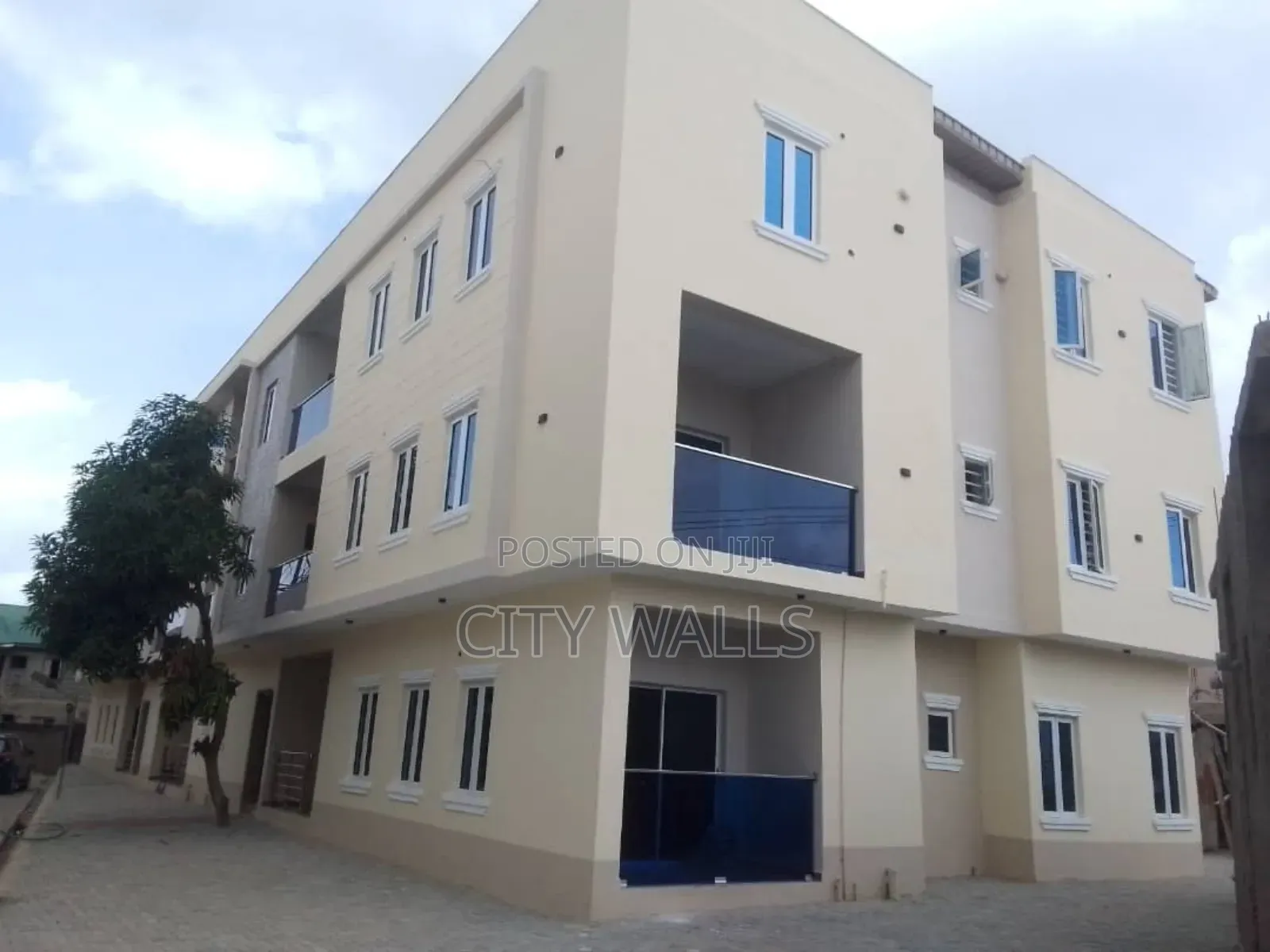 2bdrm Block of Flats in Ogombo for rent