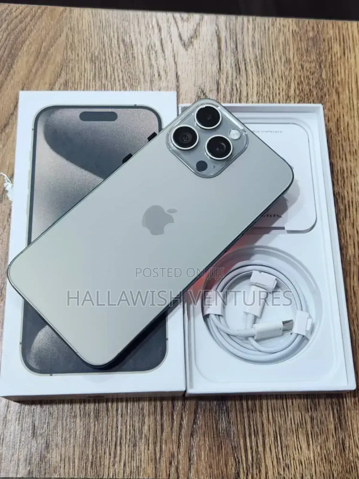 Apple iPhone 16 Pro Max 1 TB Gold