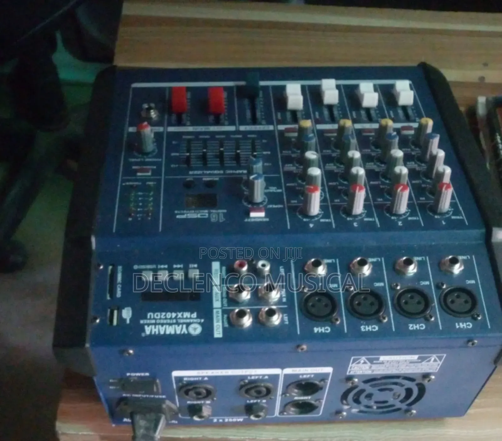 Professional 4 Channel Mixer With Amplifier