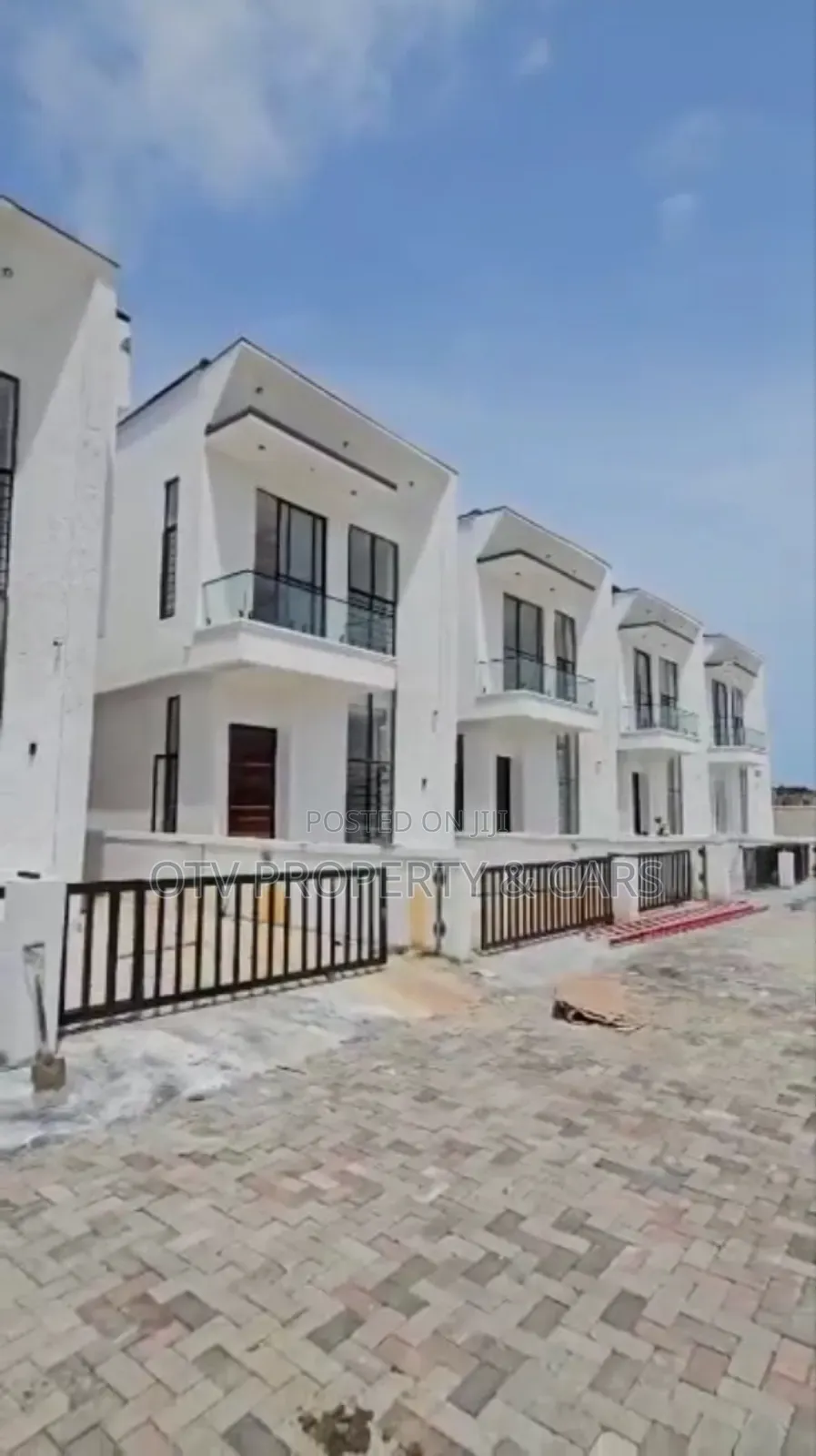 Furnished 5bdrm Duplex in Lekki for sale