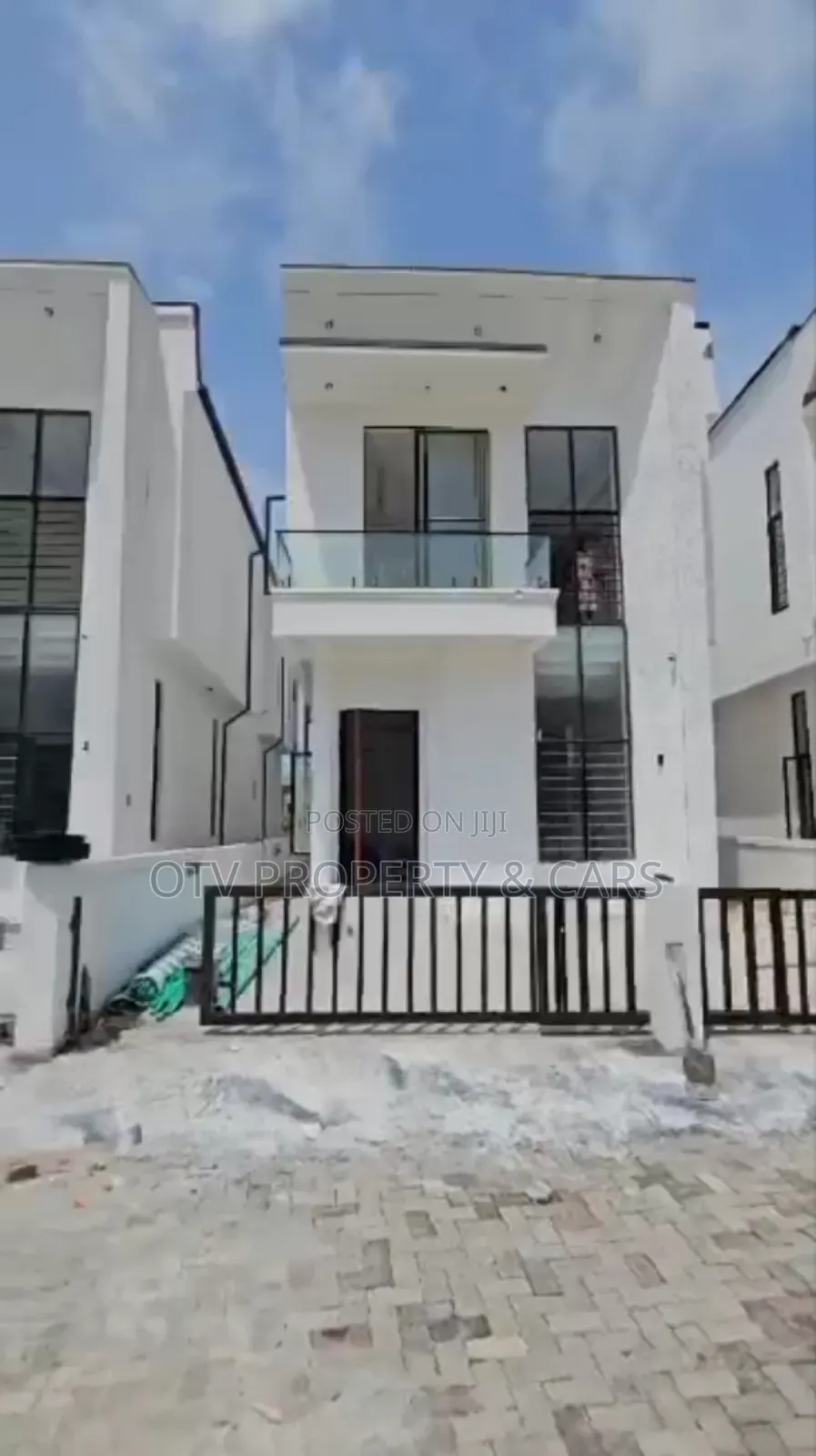 Furnished 5bdrm Duplex in Lekki for sale