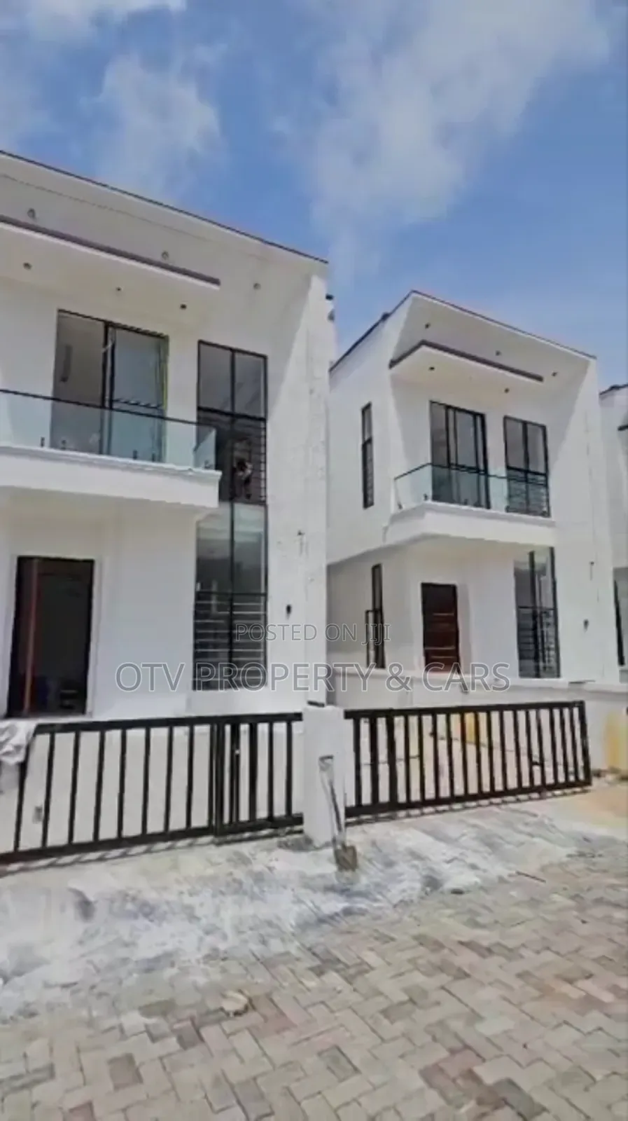 Furnished 5bdrm Duplex in Lekki for sale