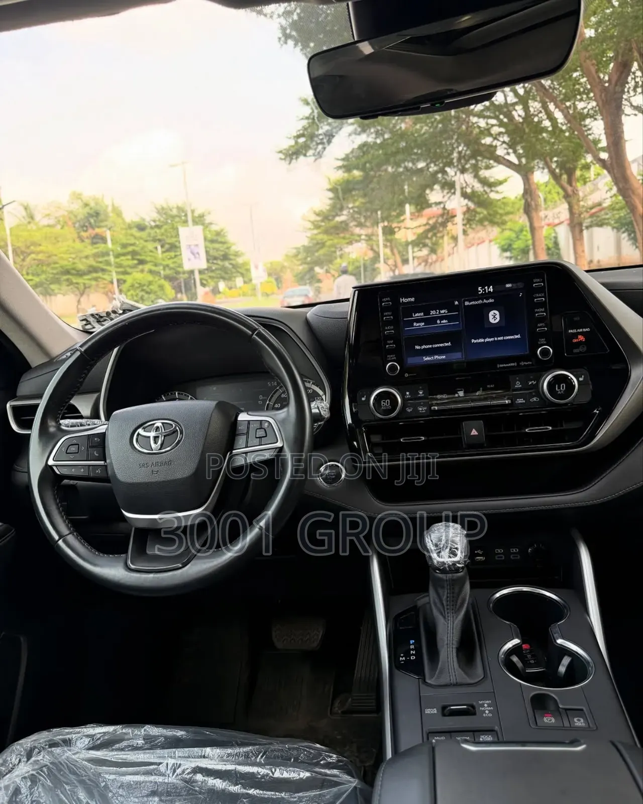 Toyota Highlander 2022 Burgundy