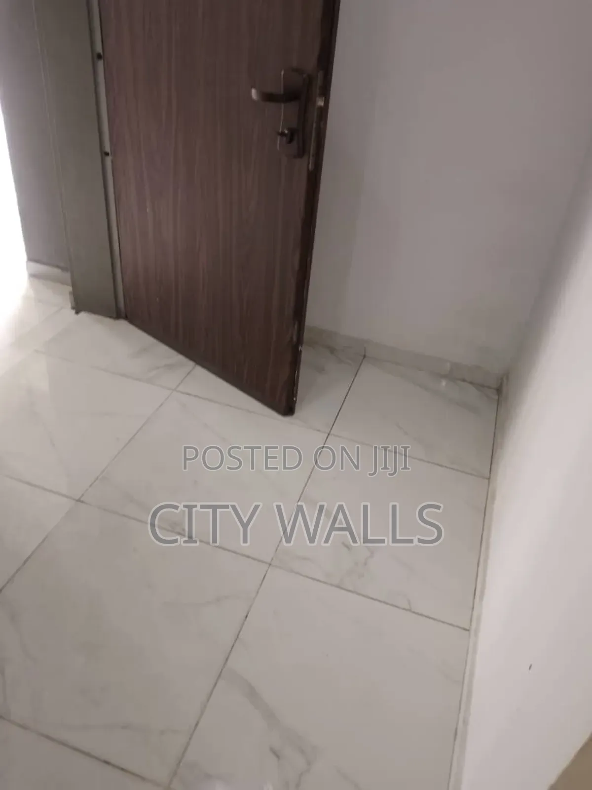 2bdrm Block of Flats in Lekki Phase 1 for rent