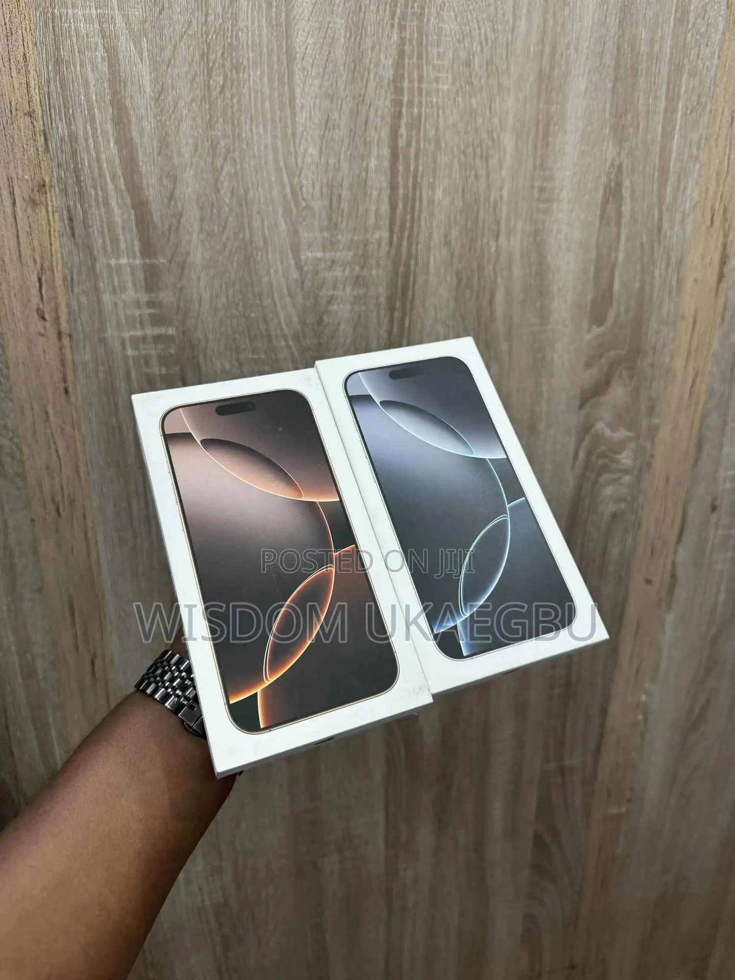 New Apple iPhone 16 Pro Max 1 TB Gold