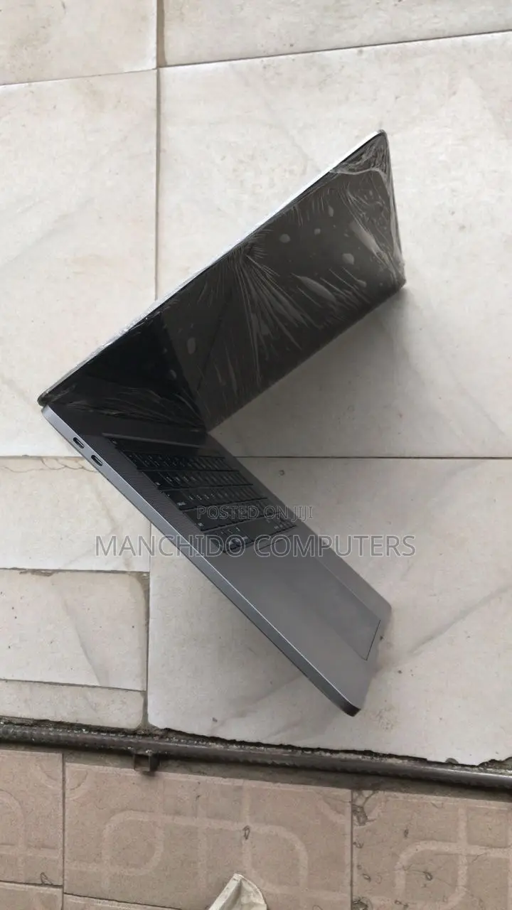 Laptop Apple MacBook Pro 2019 32GB Intel Core i7 SSD 1T