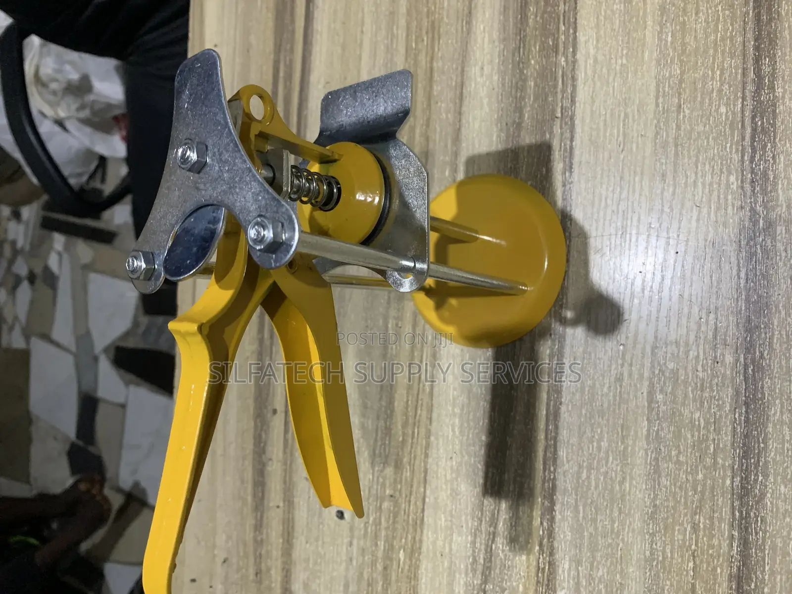 Original Tiles Lifting Equipment