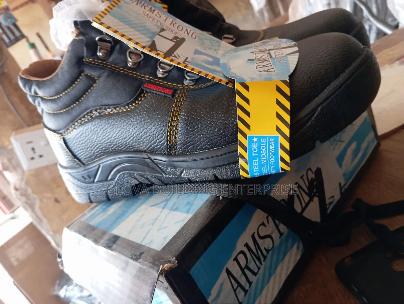 Original Armstrong Safety Boots Available In 40-46