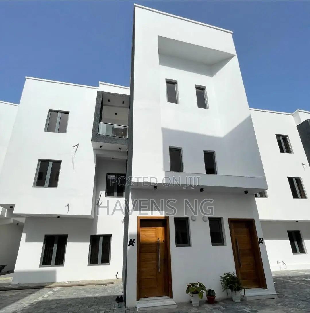4bdrm Duplex in Lekki Phase 1 for sale
