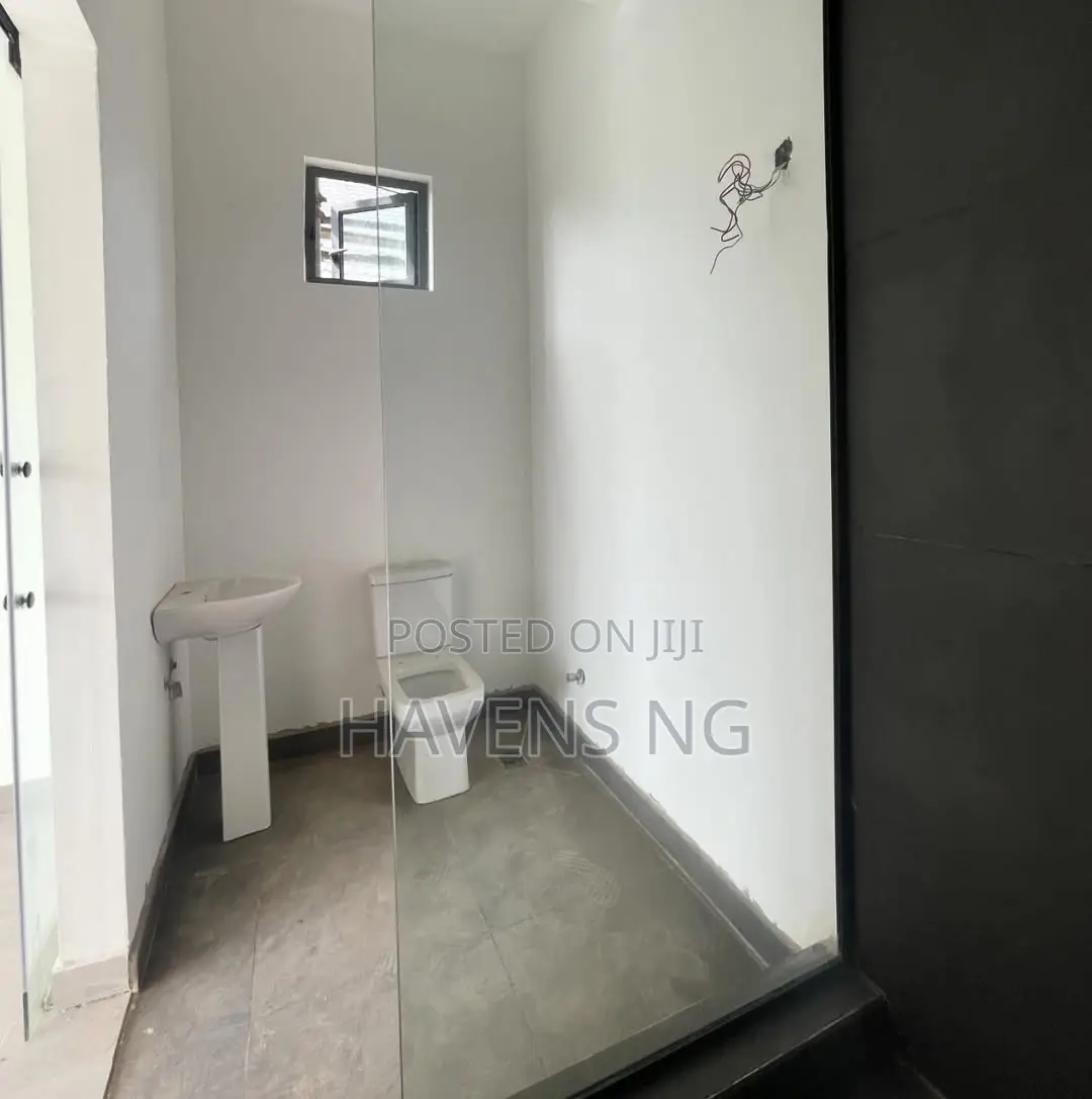 2bdrm Apartment in Ikate for sale