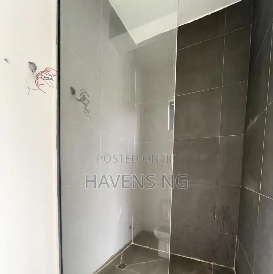 2bdrm Apartment in Ikate for sale