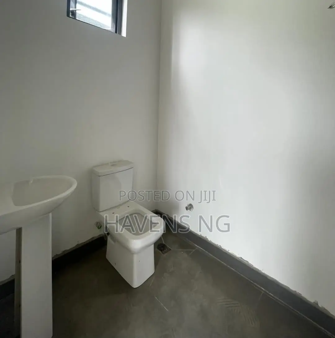 2bdrm Apartment in Ikate for sale