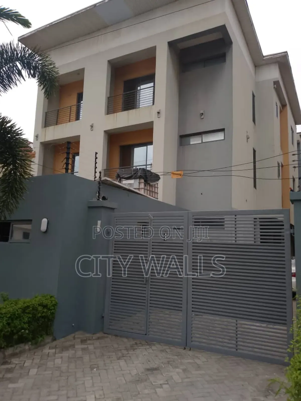 2bdrm Block of Flats in Lekki Phase 1 for rent