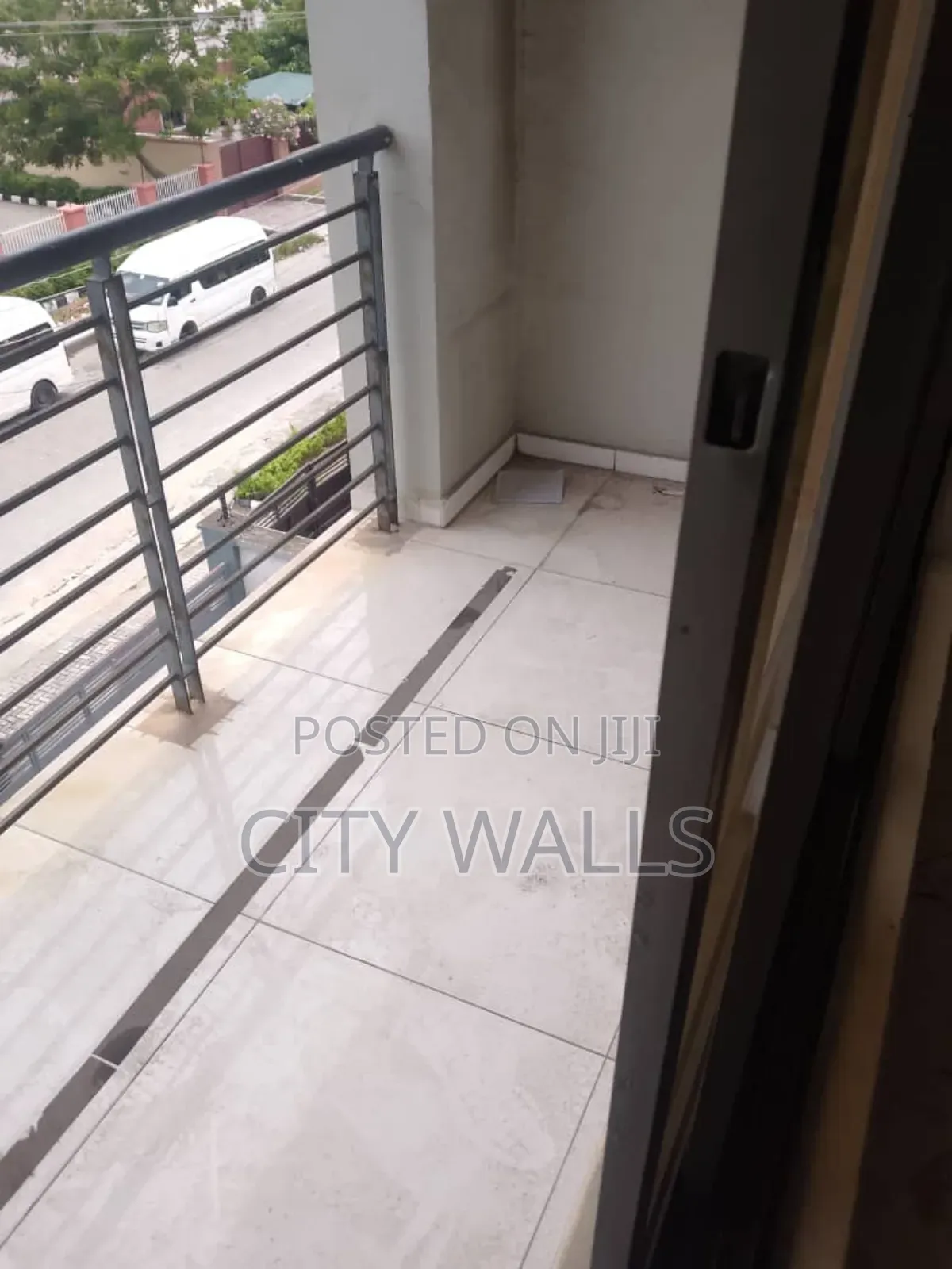 2bdrm Block of Flats in Lekki Phase 1 for rent