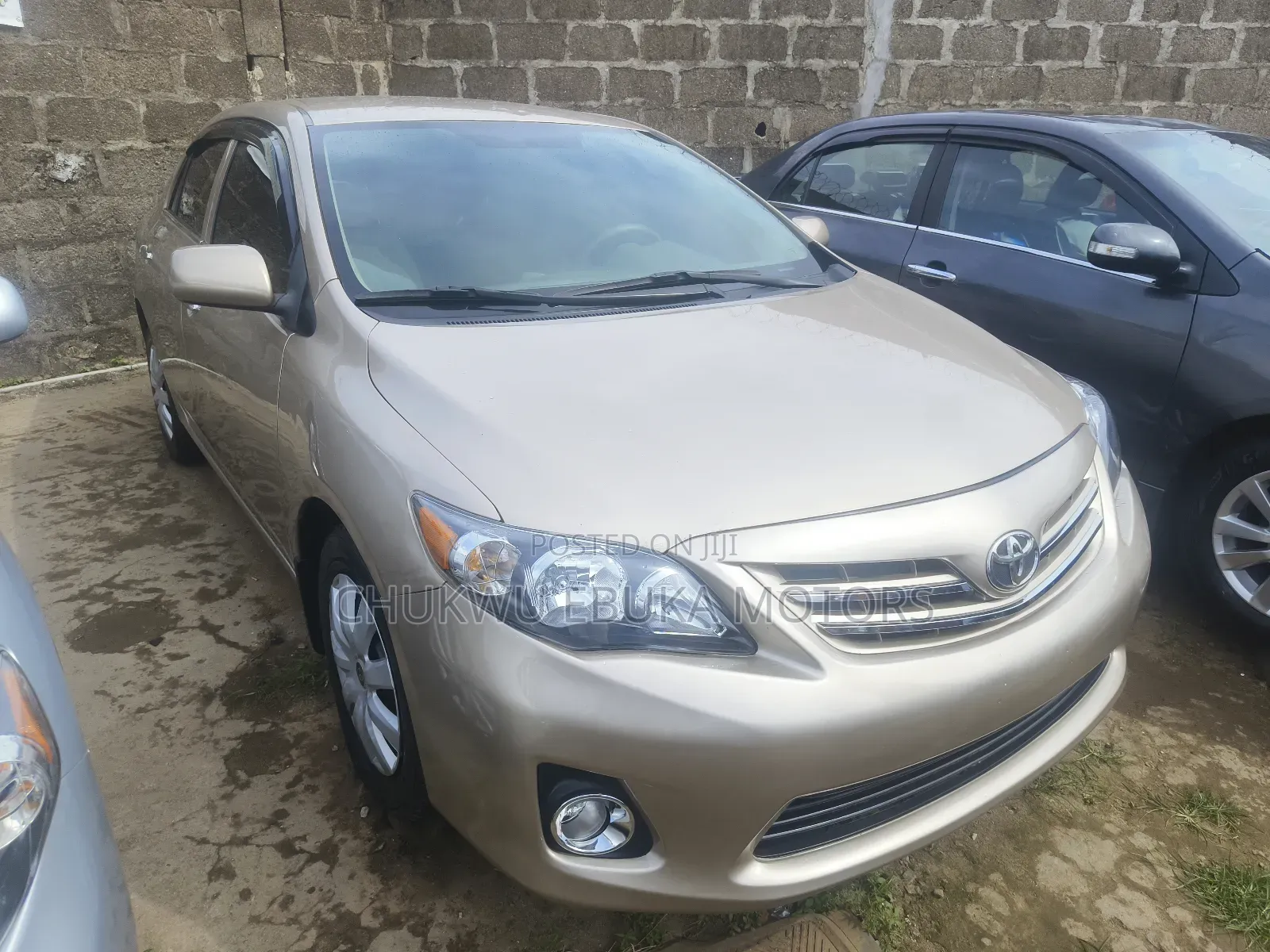 Toyota Corolla LE 4dr Sedan (1.8L 4cyl 4A) 2010 Gold