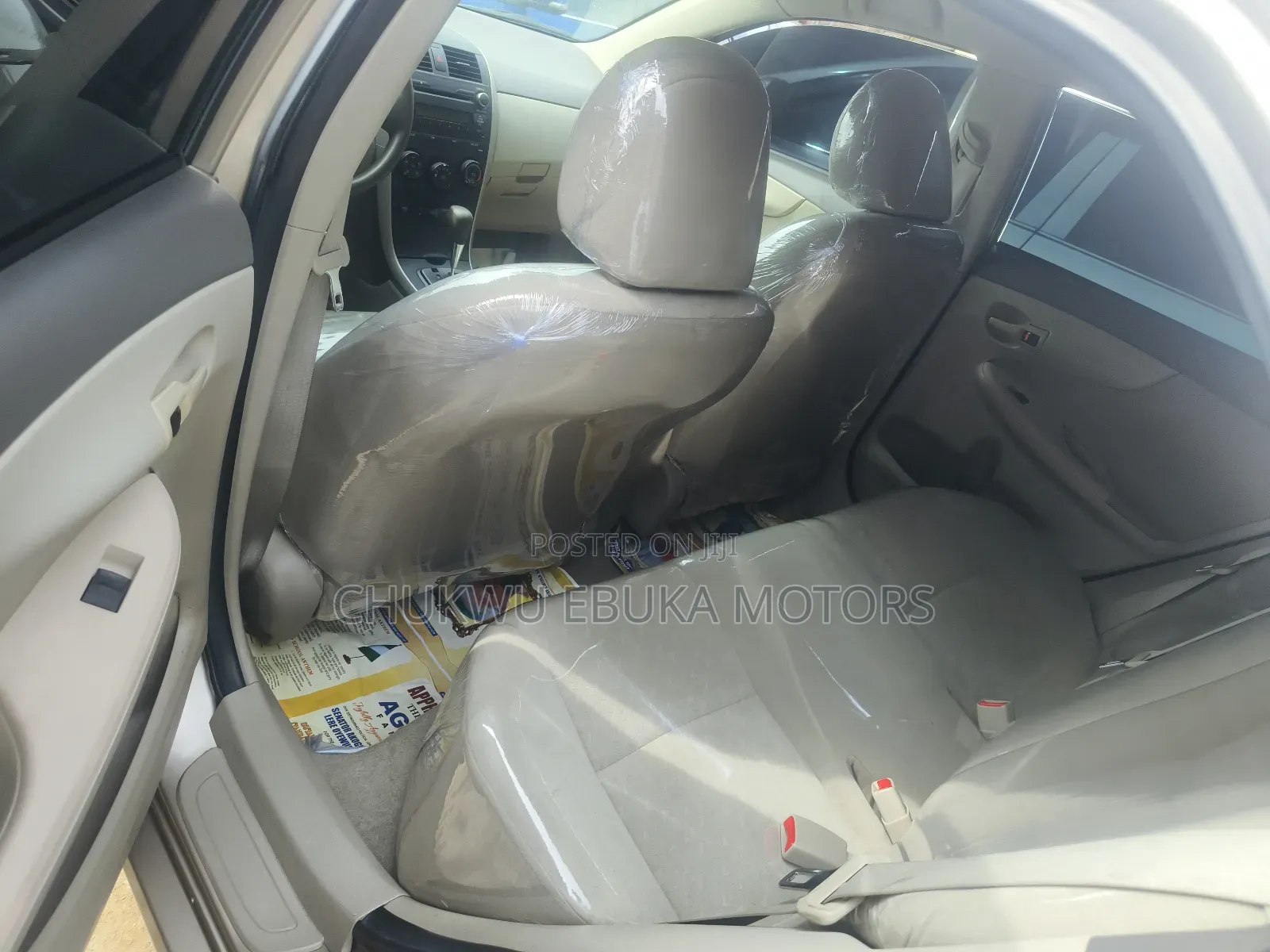 Toyota Corolla LE 4dr Sedan (1.8L 4cyl 4A) 2010 Gold
