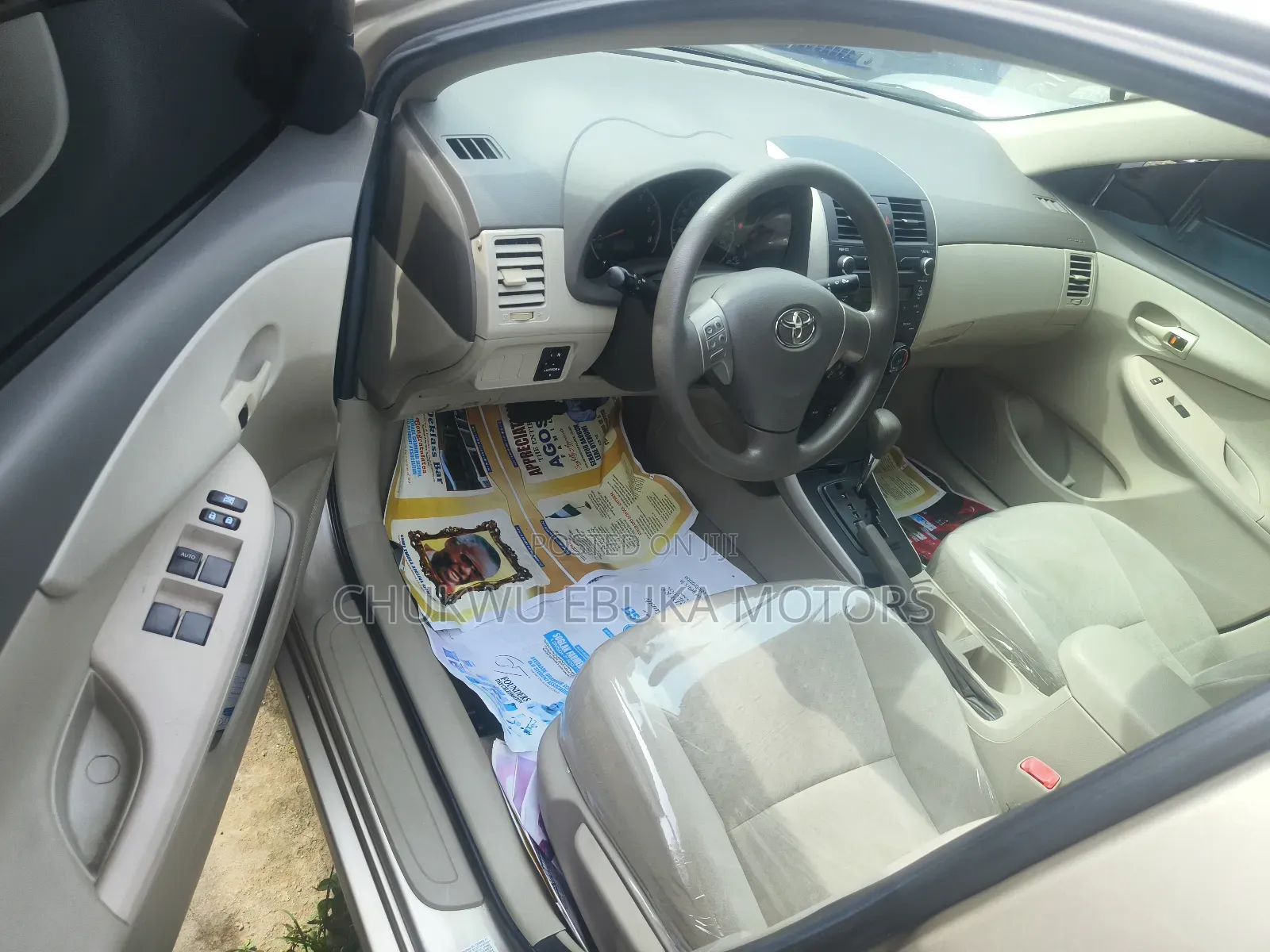 Toyota Corolla LE 4dr Sedan (1.8L 4cyl 4A) 2010 Gold