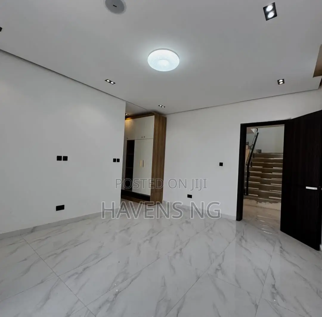 4bdrm Duplex in Ikate for sale