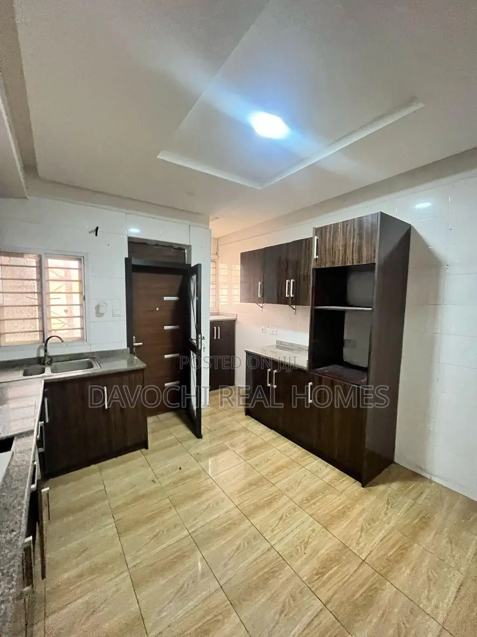 5bdrm Duplex in Lekki Phase1 for rent