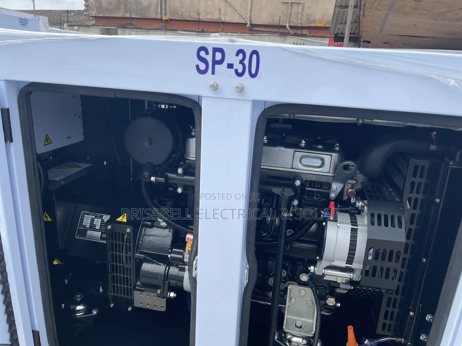 Original England Perkins Soundproof Diesel Generator 30kva