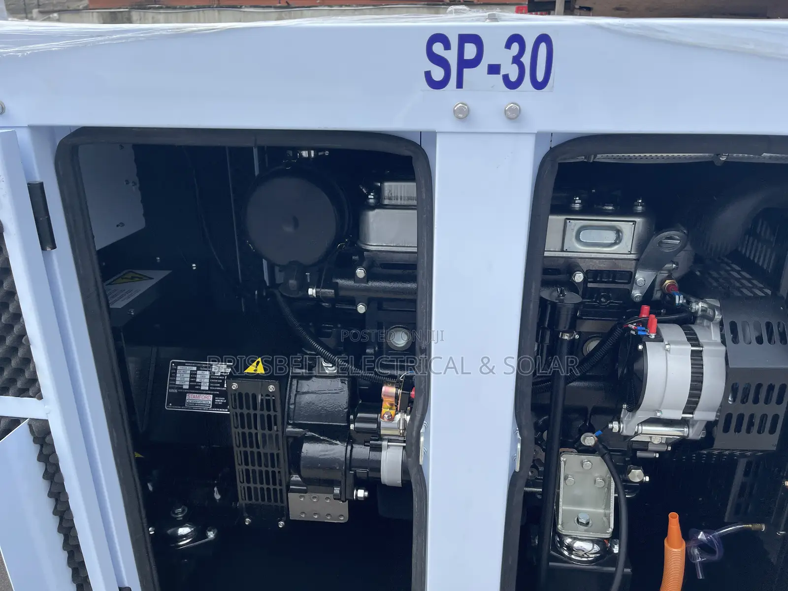 Original England Perkins Soundproof Diesel Generator 30kva