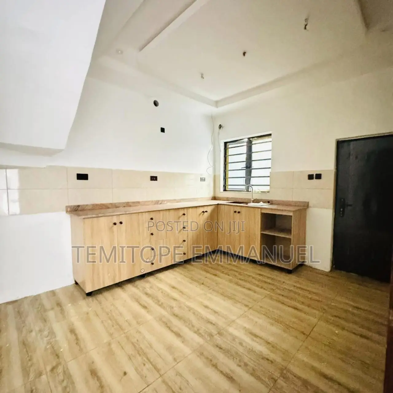 Furnished 2bdrm Block of Flats in Allen Avenue for sale