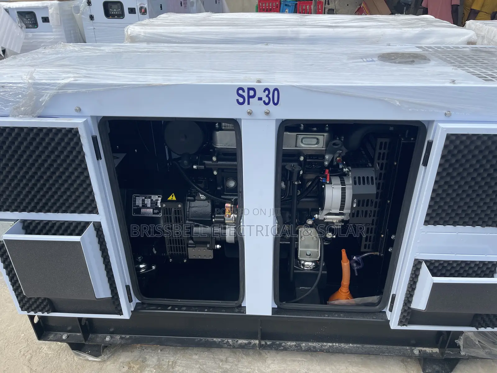 Original England Perkins Soundproof Diesel Generator 30kva