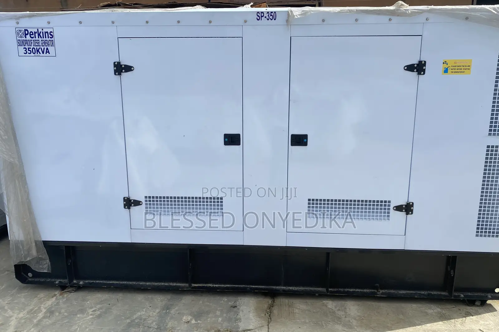 Original England Perkins 350kva Soundproof