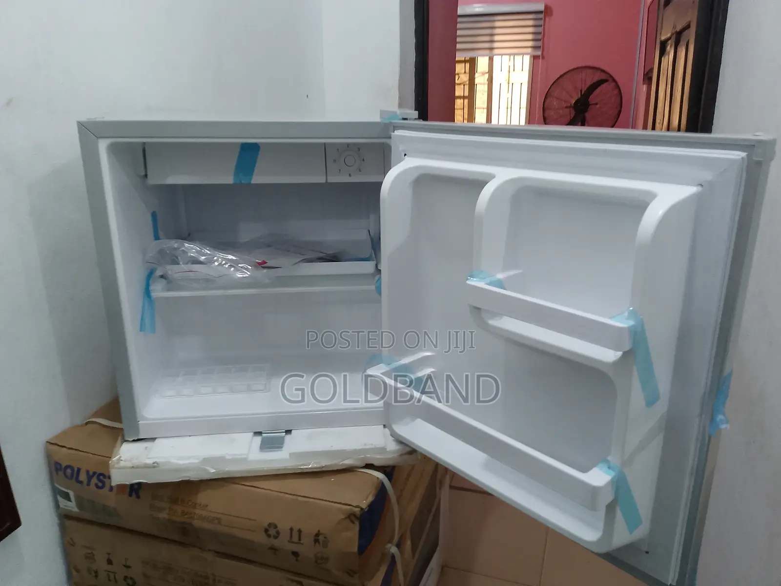 Polystar 45l Mini Fridge - Perfect for Bedrooms Offices
