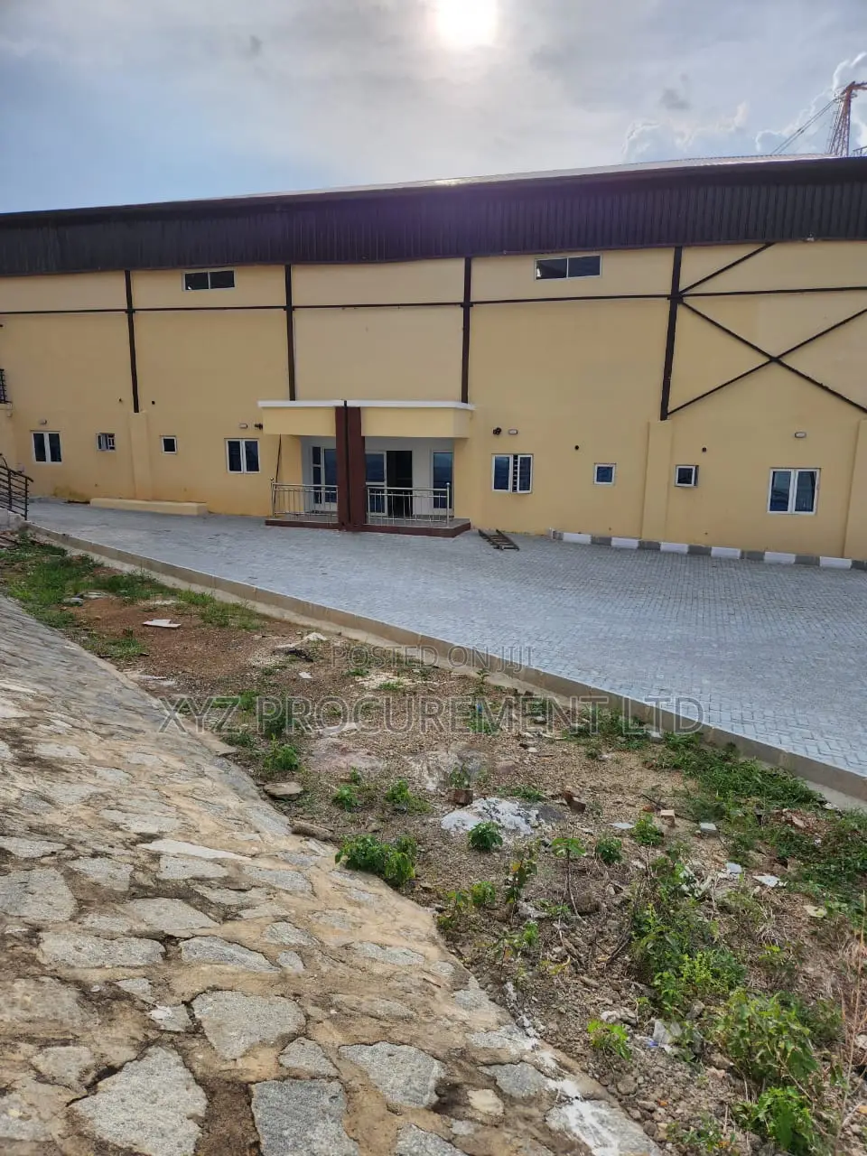 6,000 SQM Warehouse Complex With Offices and a Showroom