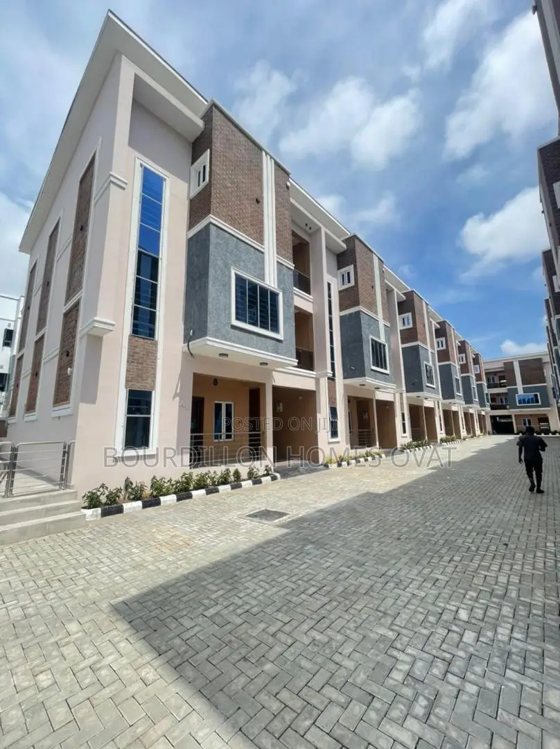4bdrm Duplex in Ikate for sale