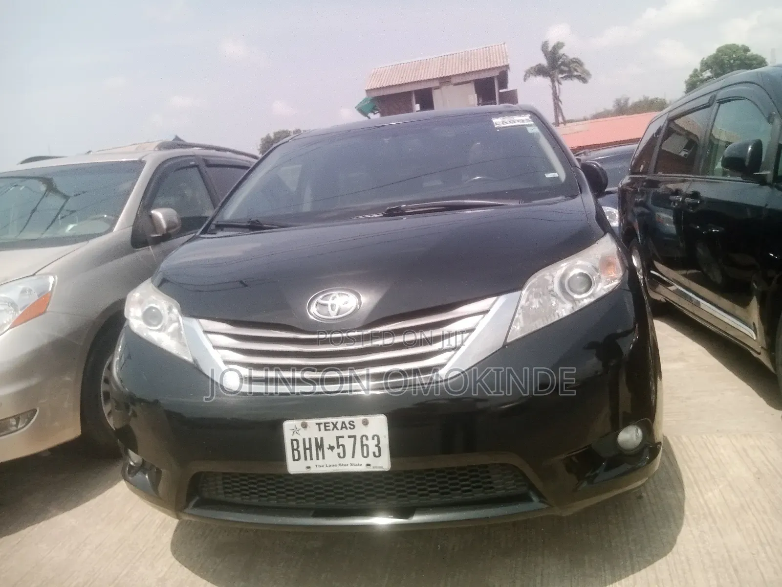 Toyota Sienna XLE 7 Passenger (3.5L 6cyl 6A) 2016 Black