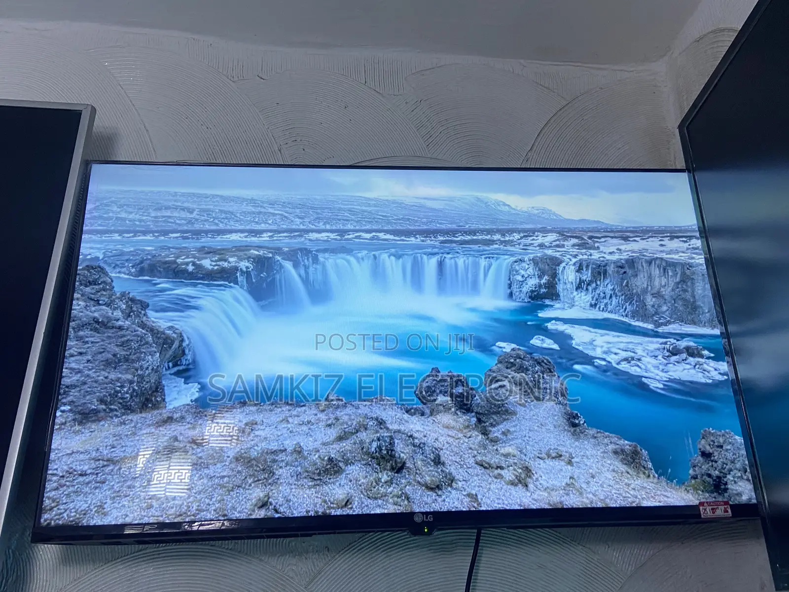 40 Inch Lg Full Smart Tv With Magic Remote