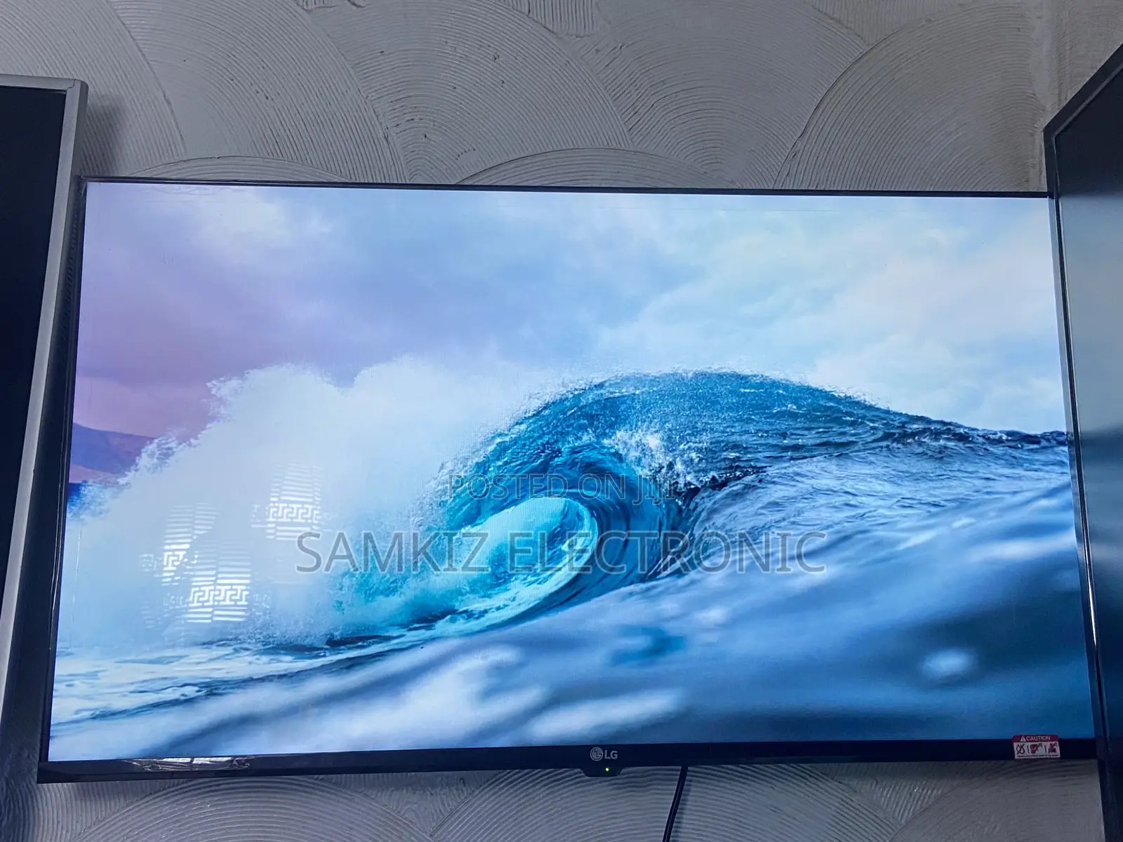 40 Inch Lg Full Smart Tv With Magic Remote