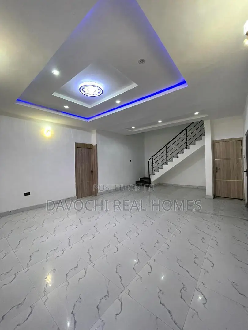 4bdrm Duplex in Orchid Road, Lekki Phase 2 for rent