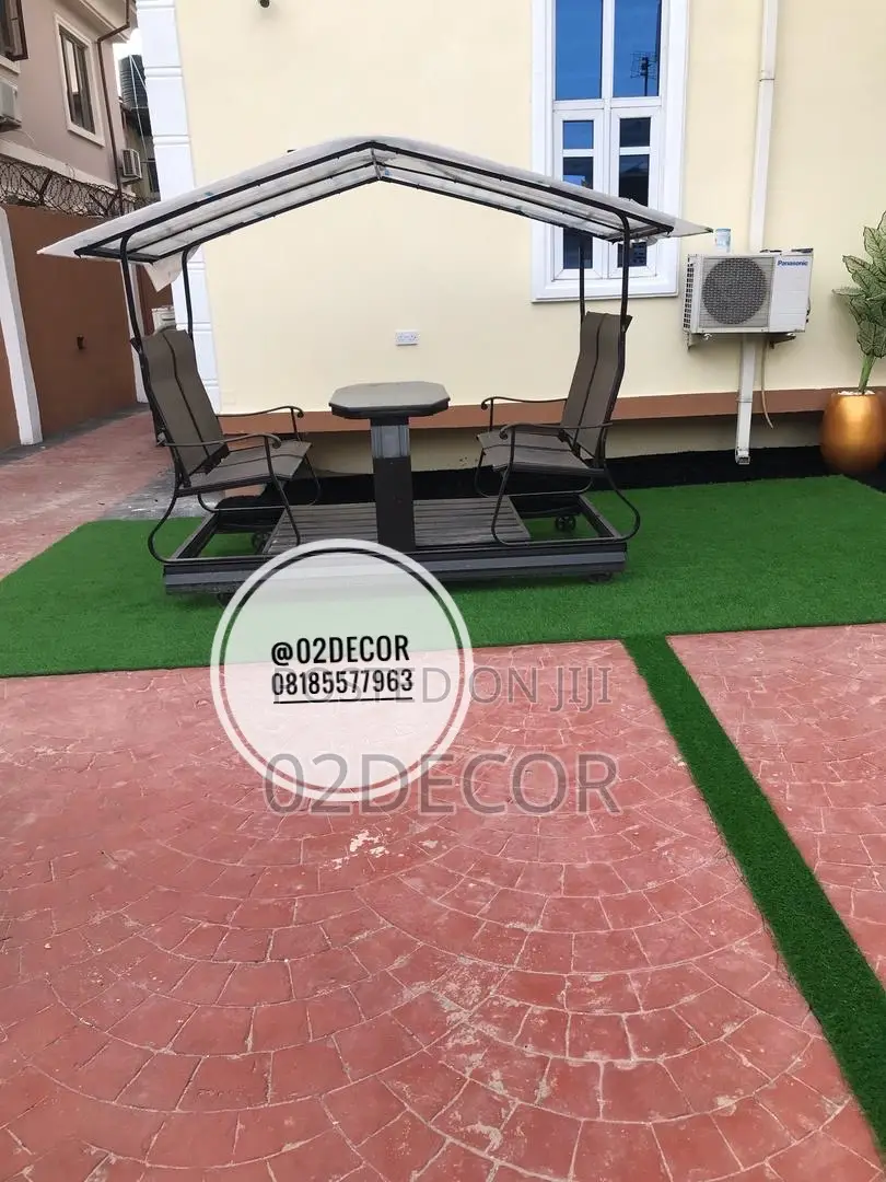We Sell All Kinds Of Green Grass Rugs For Outdoor