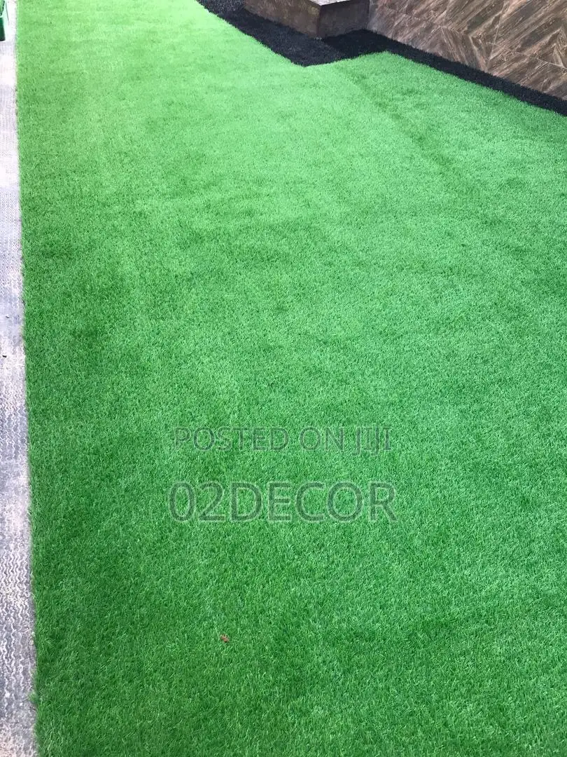We Sell All Kinds Of Green Grass Rugs For Outdoor