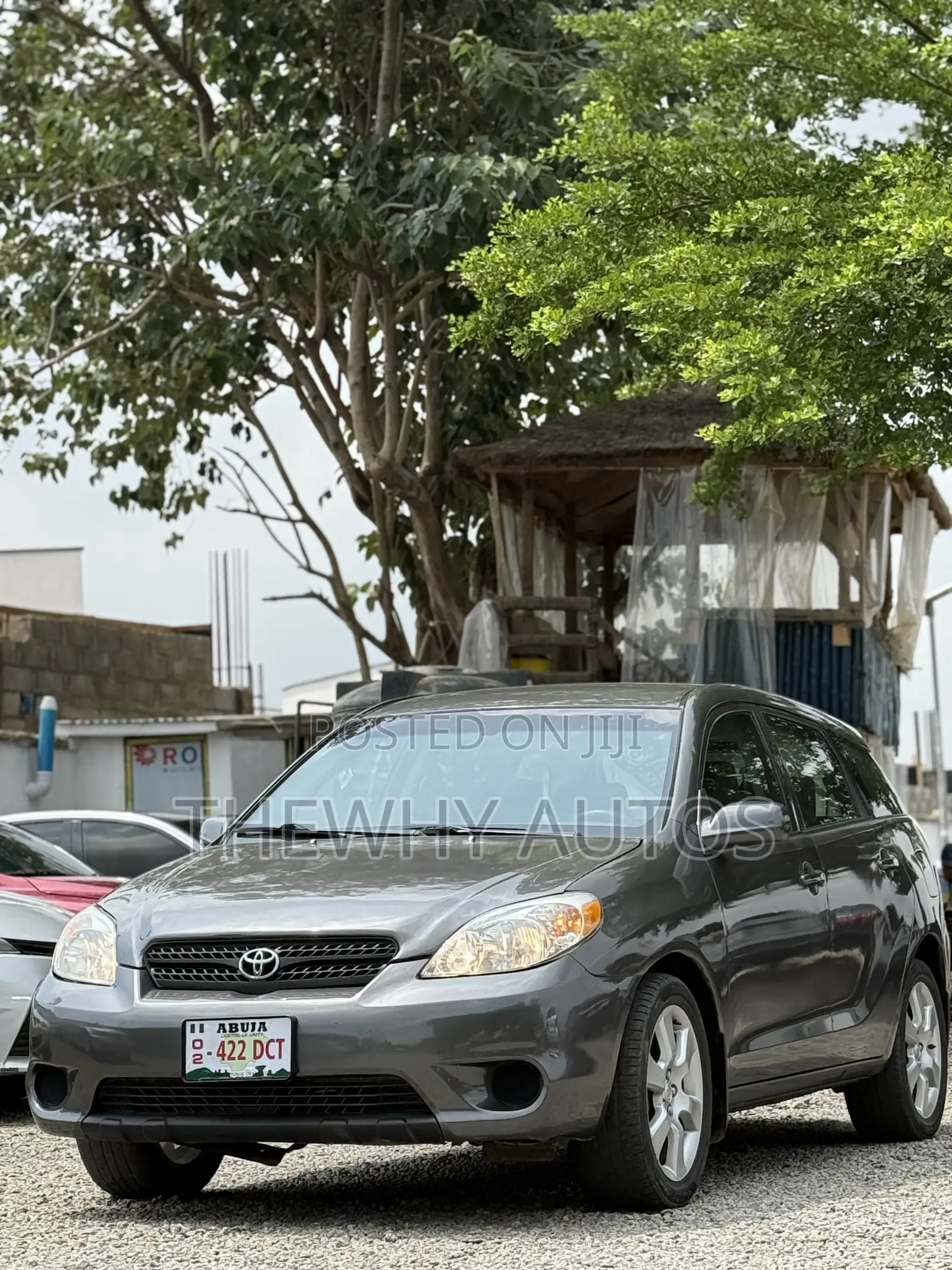 Toyota Matrix XR Hatchback FWD (1.8L 4cyl 4A) 2007 Gray
