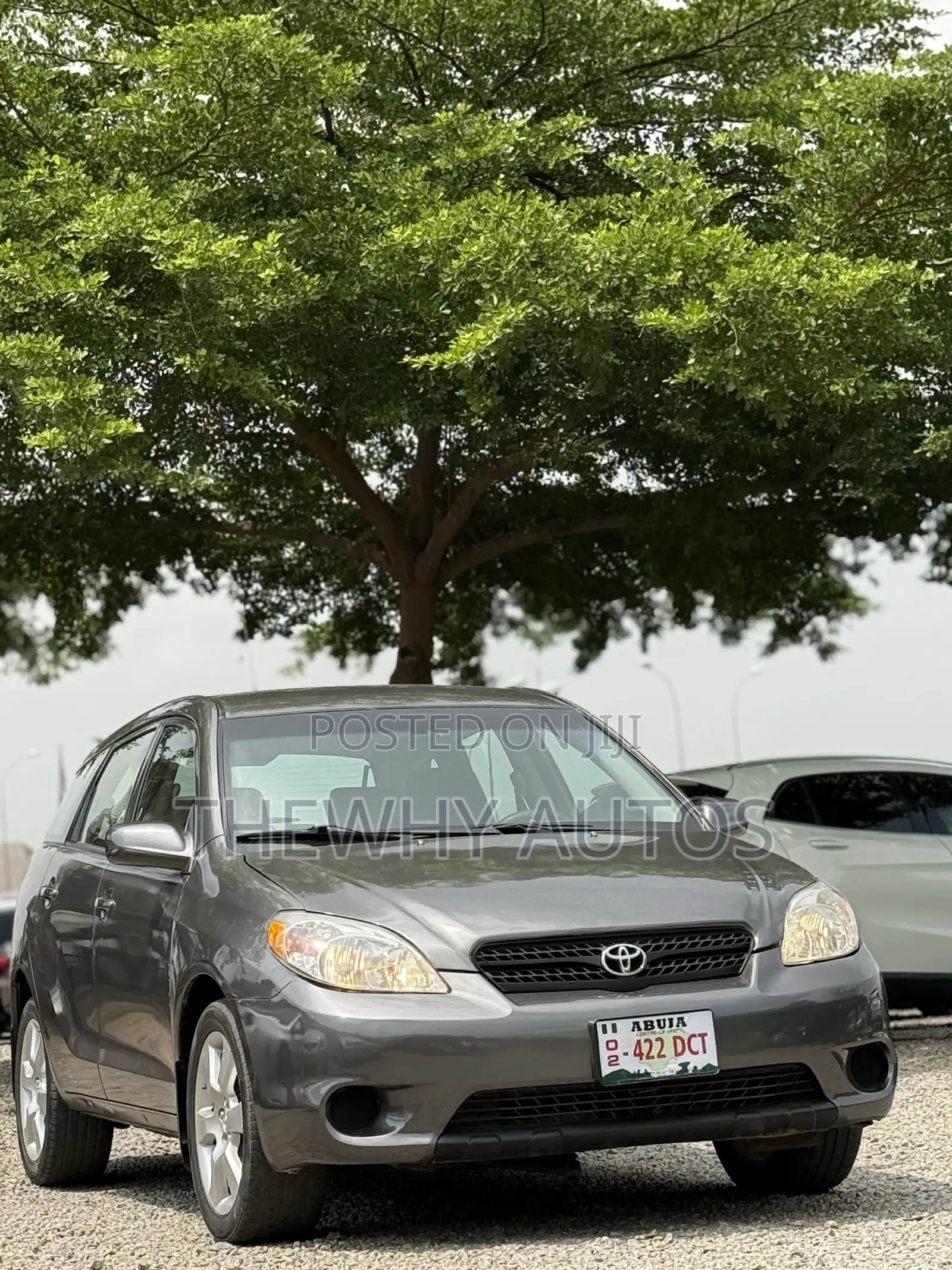 Toyota Matrix XR Hatchback FWD (1.8L 4cyl 4A) 2007 Gray
