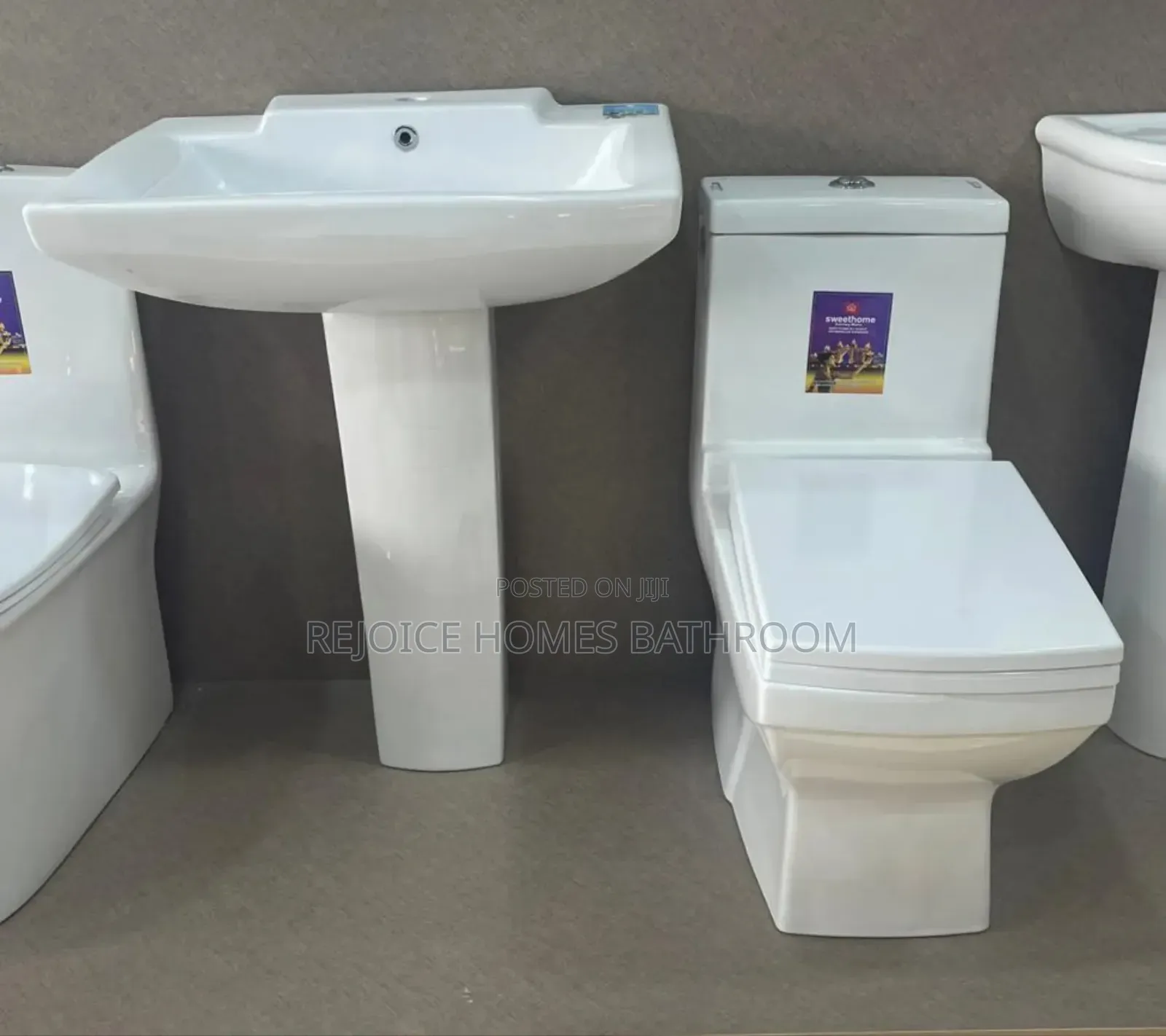 Sweethome High-Quality Ceramic Water Closet Wash Basin Set
