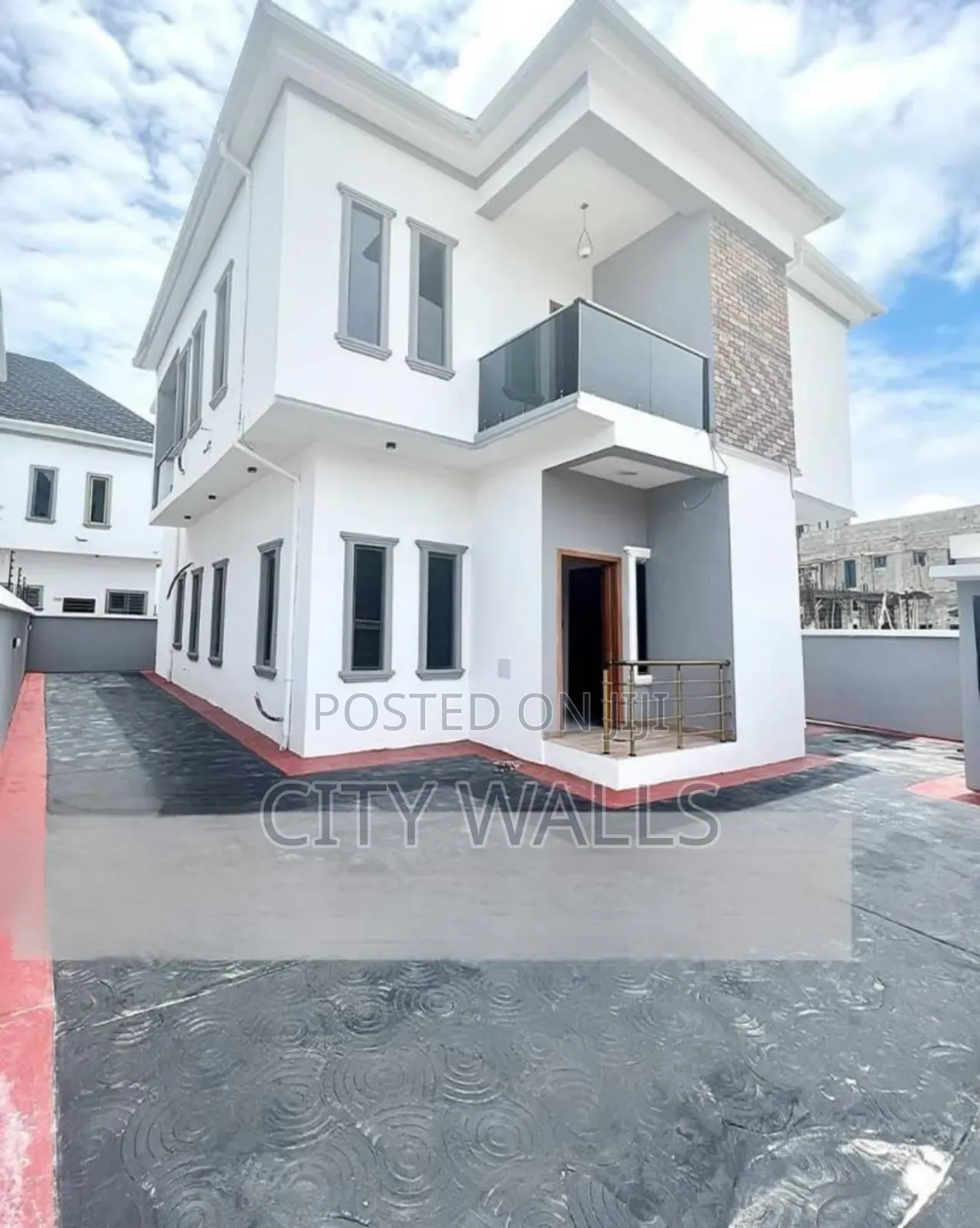 4bdrm Duplex in Chevron for rent