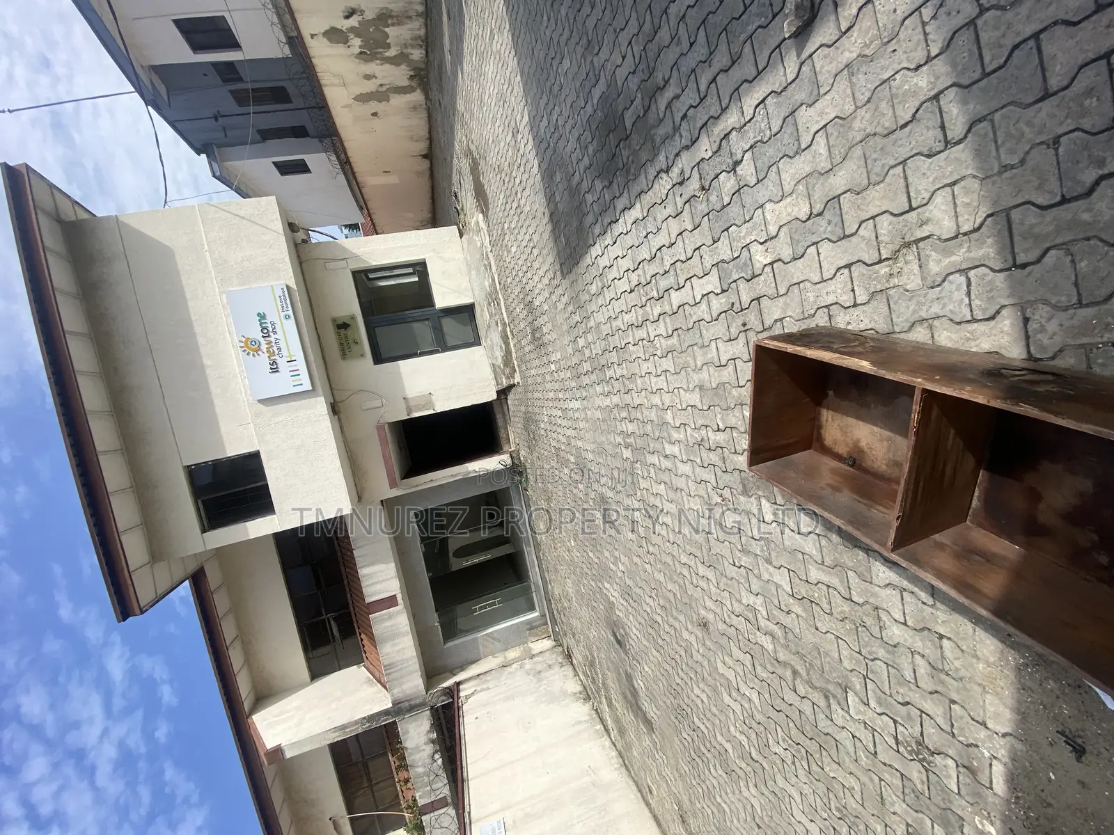 4 Bedrooms to Let for Commercial Purposes