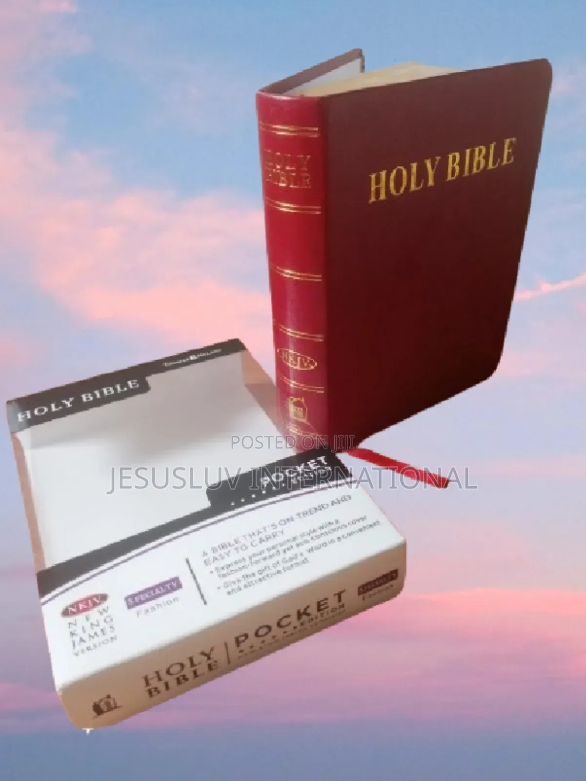 Holy Bible: NKJV Compact ( Pocket Edition) Leathersoft -